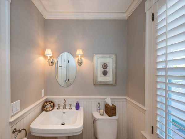 Cape Cod Home 994696
