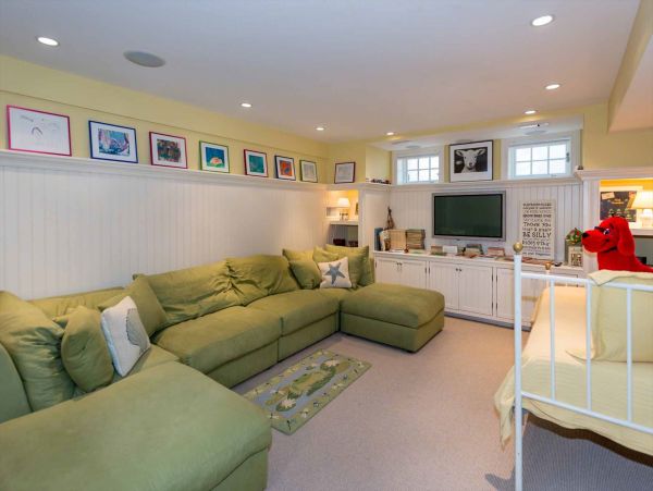 Cape Cod Home 994696