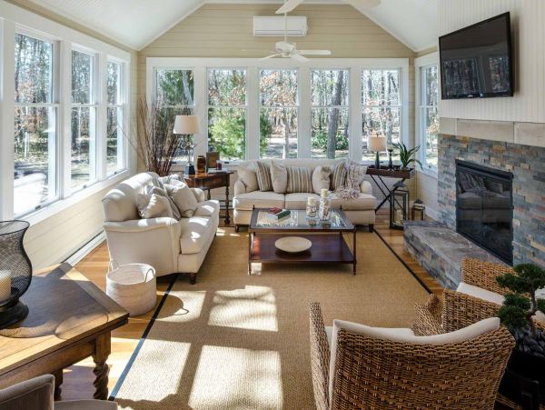 Cape Cod Home 994698