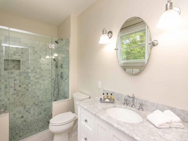 Cape Cod Home 994698