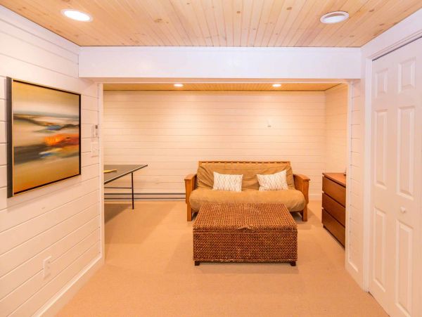 Cape Cod Home 994698