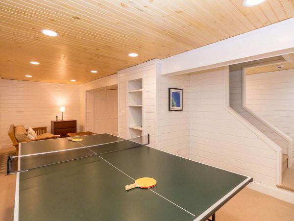 Cape Cod Home 994698