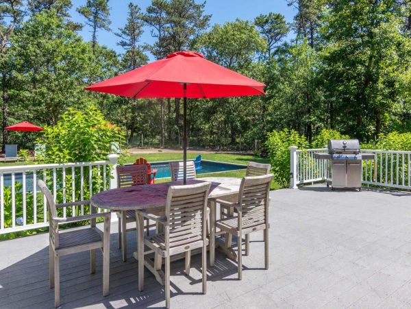 Cape Cod Home 994698