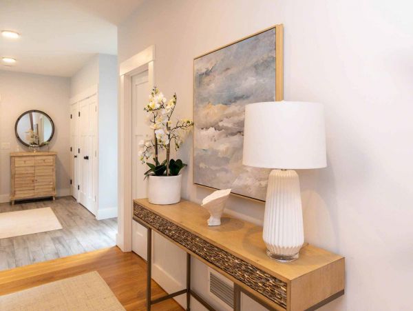 Cape Cod Home 994699