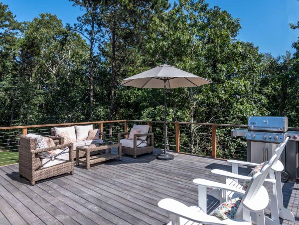 Cape Cod Home 994699