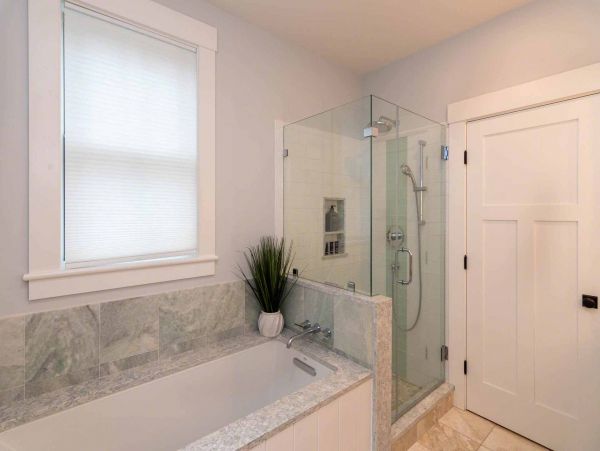 Cape Cod Home 994699