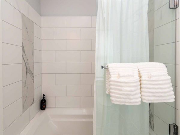 Cape Cod Home 994699