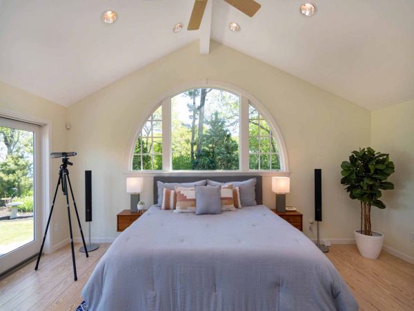 Cape Cod Home 994700