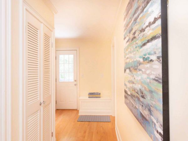 Cape Cod Home 994701