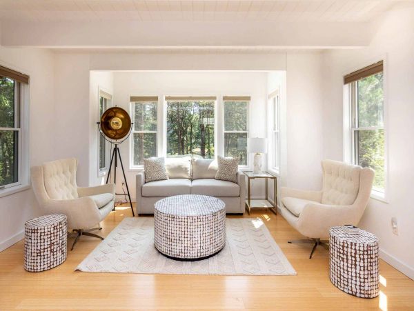 Cape Cod Home 994702