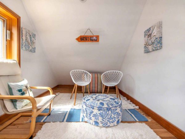 Cape Cod Home 994702