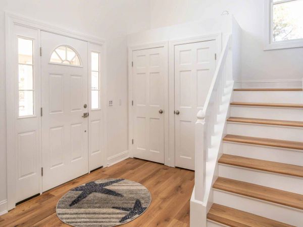 Cape Cod Home 994703