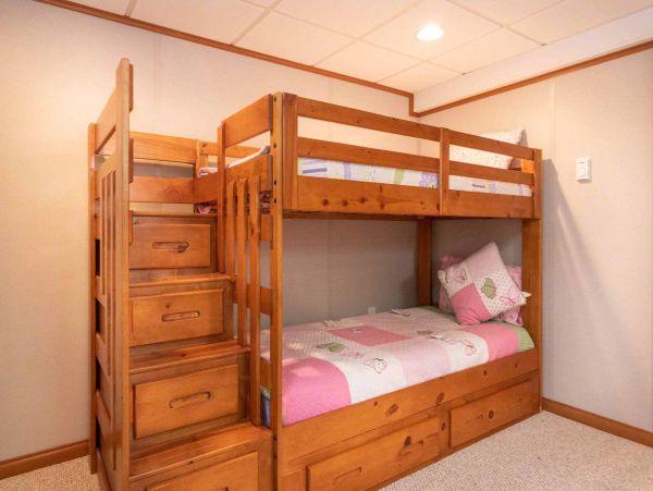 Cape Cod Home 994703