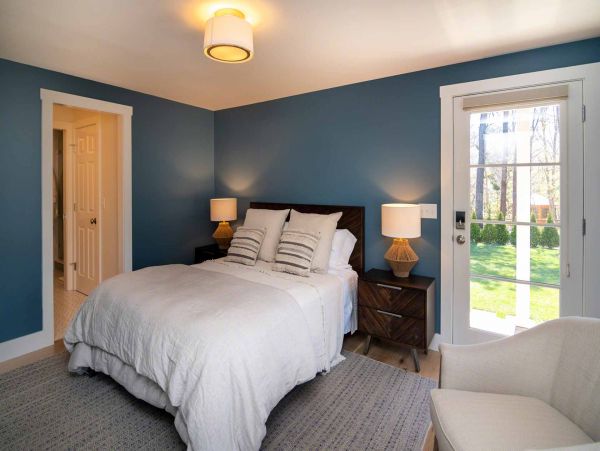 Cape Cod Home 994704