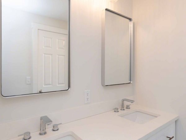 Cape Cod Home 994704