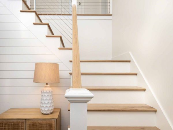 Cape Cod Home 994704