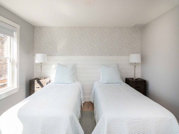 Cape Cod Home 994704