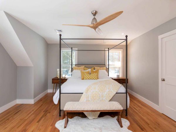Cape Cod Home 994705