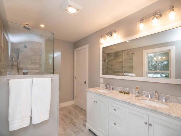 Cape Cod Home 994705