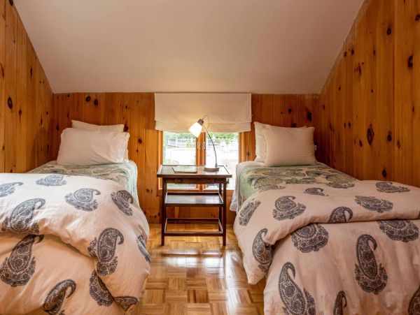 Cape Cod Home 994706