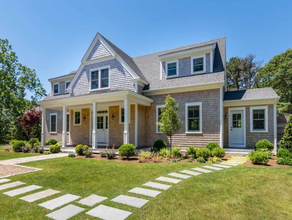 Cape Cod Home 994707