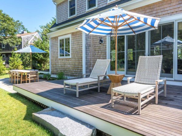 Cape Cod Home 994707