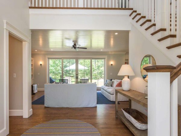 Cape Cod Home 994707