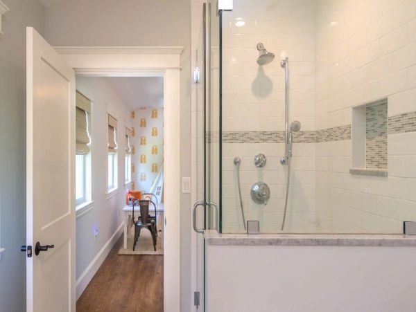 Cape Cod Home 994707
