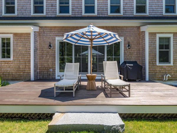 Cape Cod Home 994707