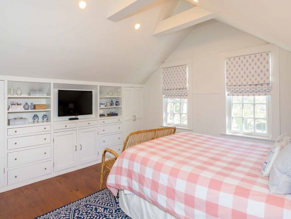 Cape Cod Home 994708