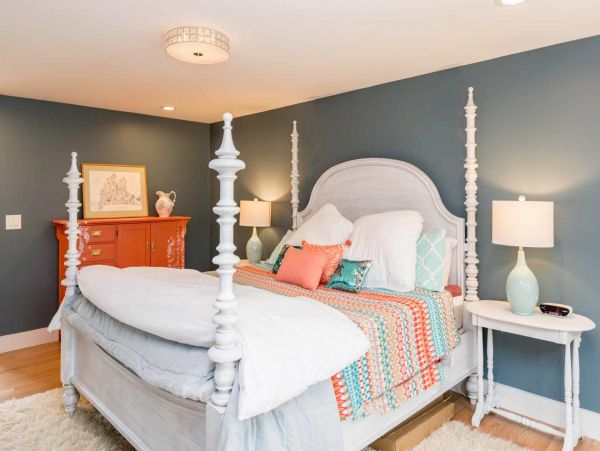 Cape Cod Home 994709