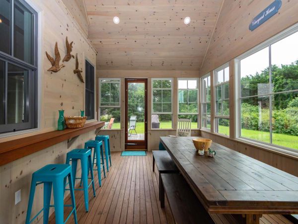 Cape Cod Home 994709