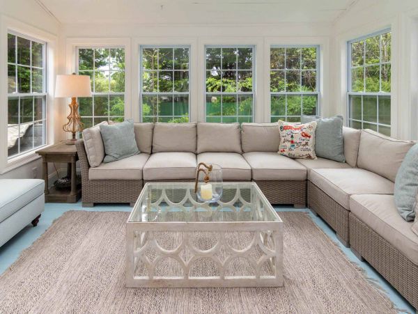 Cape Cod Home 994710