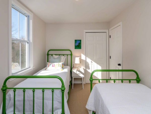 Cape Cod Home 994710