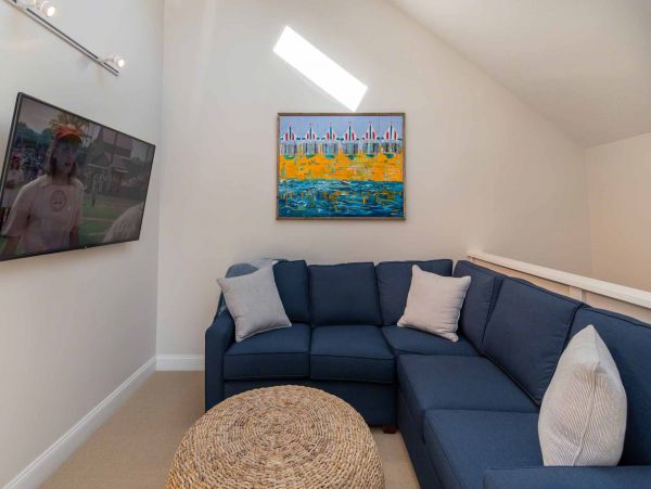 Cape Cod Home 994710