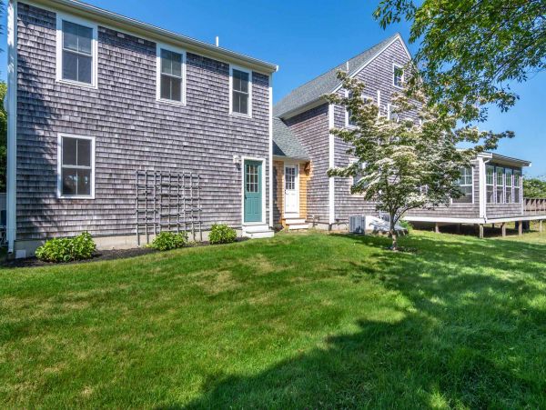 Cape Cod Home 994710