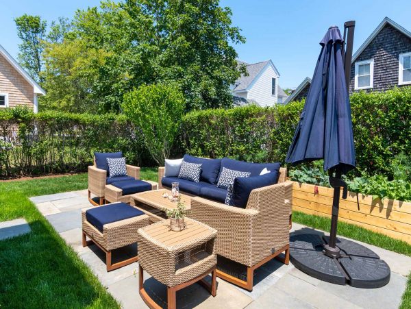 Cape Cod Home 994711