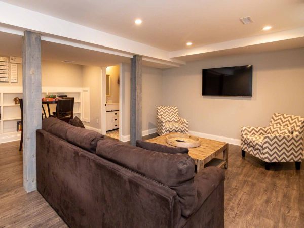 Cape Cod Home 994715