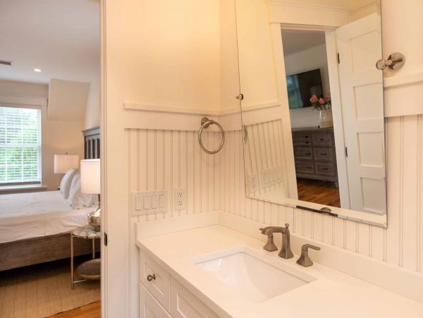 Cape Cod Home 994715