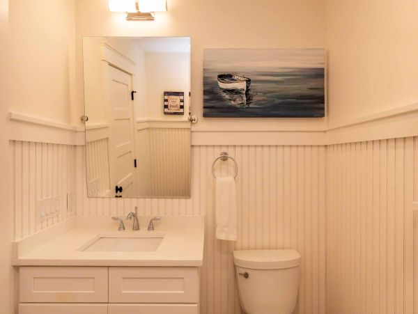 Cape Cod Home 994715