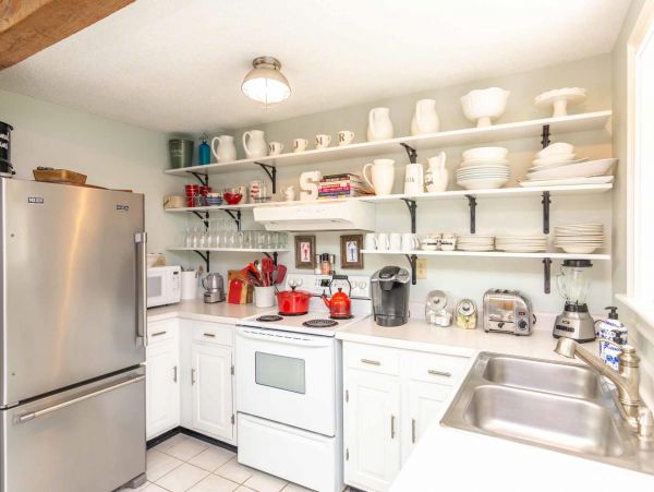Cape Cod Home 994717