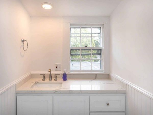 Cape Cod Home 994718