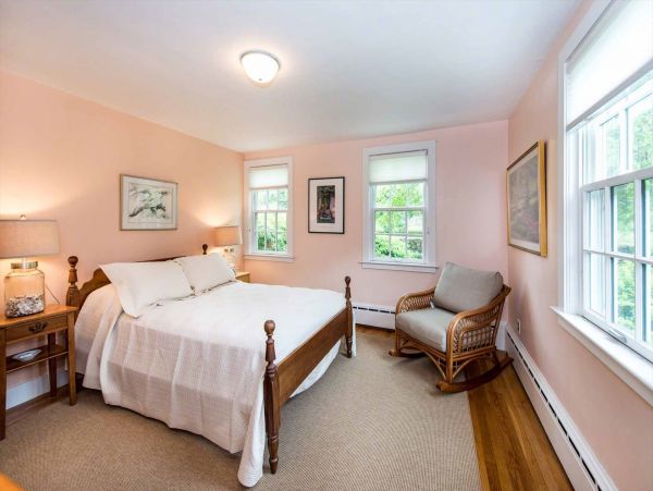 Cape Cod Home 994720