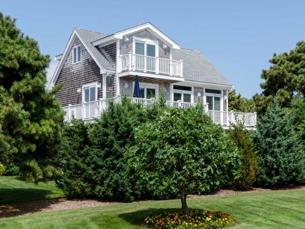 Cape Cod Home 994721