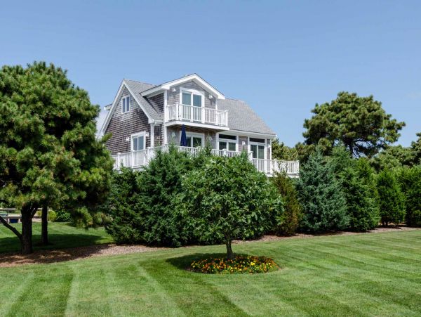 Cape Cod Home 994721