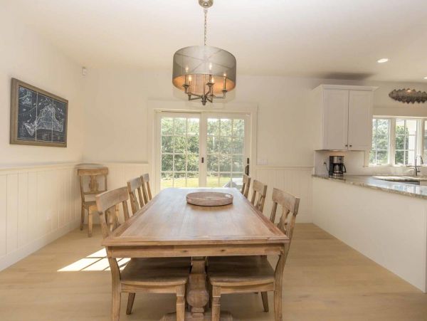 Cape Cod Home 994723