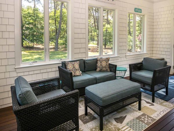 Cape Cod Home 994725
