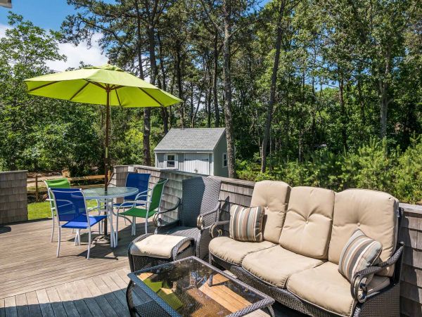 Cape Cod Home 994725