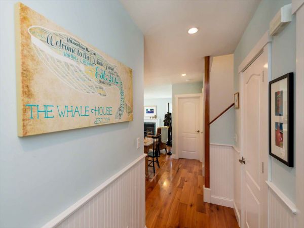 Cape Cod Home 994726