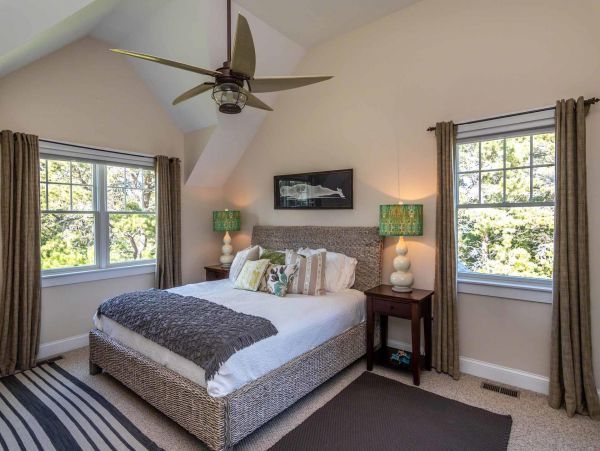 Cape Cod Home 994726